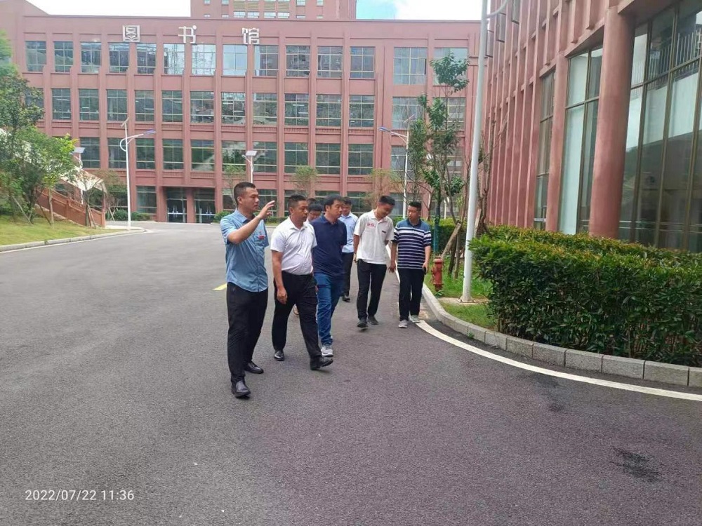 车辆工程系李光林大师工作室与李学友大师工作室一行开展交流研学活动