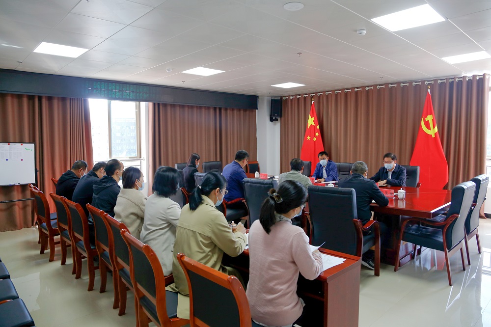 贵州省工业和信息化厅党组成员、副厅长项长权莅临沐鸣娱乐调研指导工作