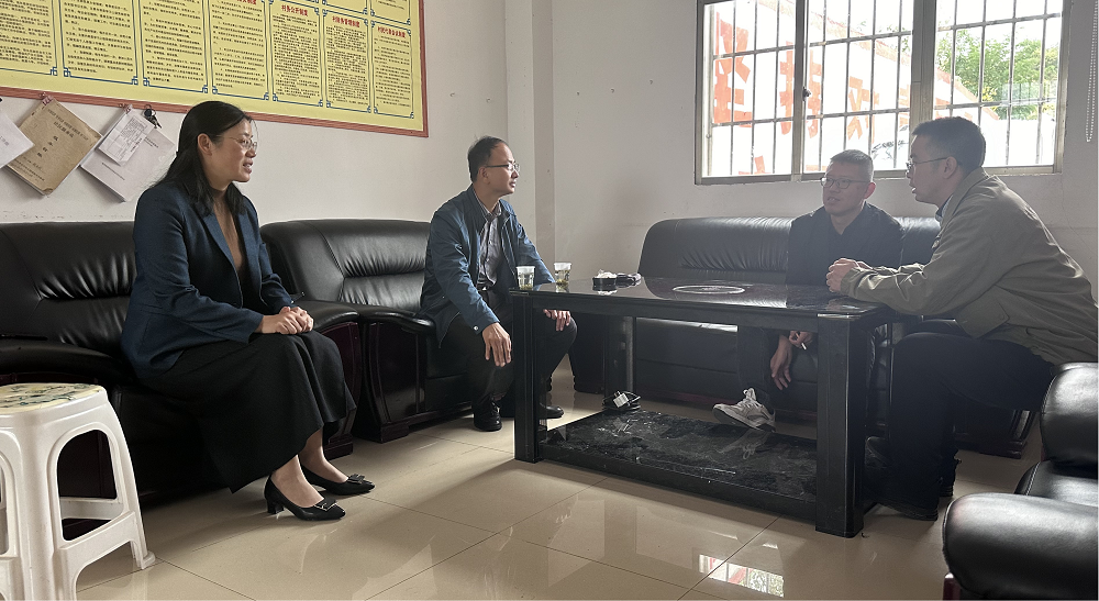 沐鸣副院长曾旭一行赴沐鸣娱乐驻村帮扶点普定县镇远村开展实地调研活动