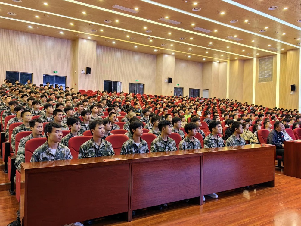 沐鸣组织召开2025年大学生入伍预征预储工作动员会